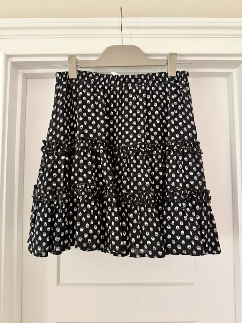 By Together Tiered Ruffle Mini Skirt Black Floral Boho Elastic Waist Size M